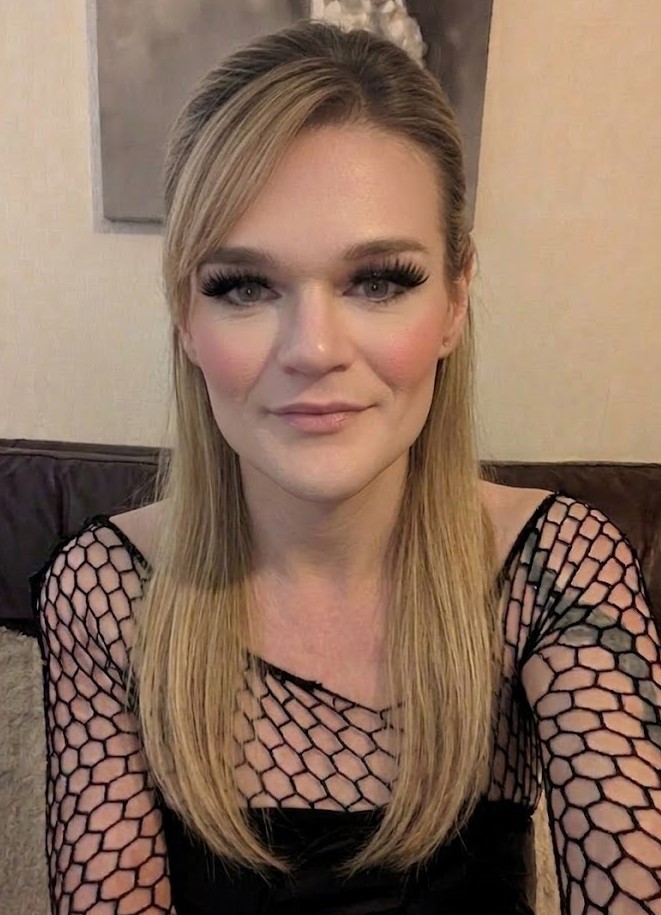 I'm Karalyne and I'm back to stay. This is my own personal website that covers my journey of Transition from Male to Female.